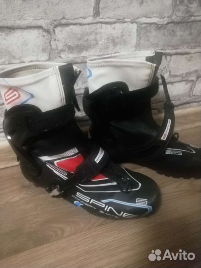 Лыжные ботинки spine concept skate sns