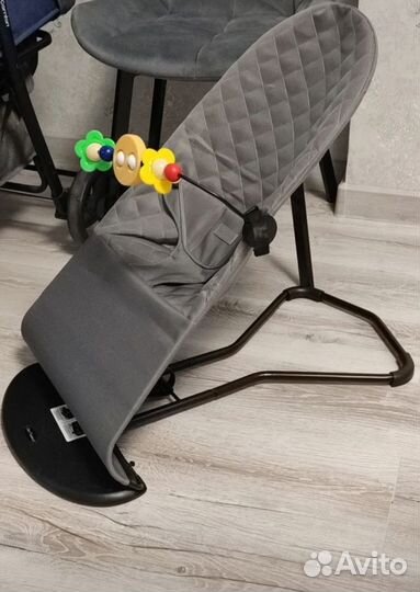 Шезлонг для новорожденных