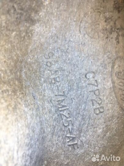 Кронштейн кпп Форд Фокус 1