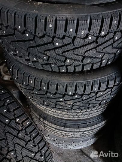 Pirelli Ice Zero 235/65 R17
