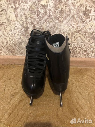 Коньки фигурные 36 размер