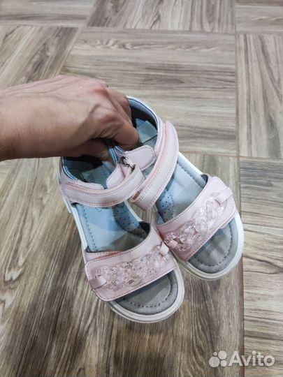 Босоножки для девочки
