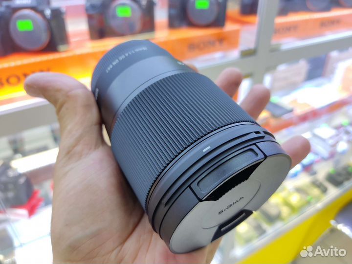 Sigma 16mm f/1.4 DC DN Sony E витрина S№52988125