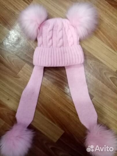 Зимняя шапка детская состояние новое