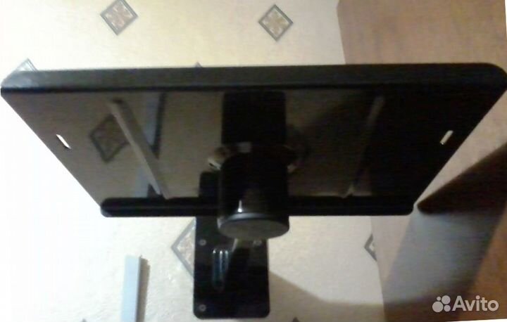 Полка под телевизор