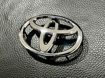 Эмблема значок в руль Toyota
