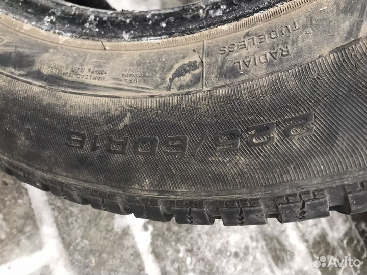 Goodyear UltraGrip Performance 225/60 R16  1шт