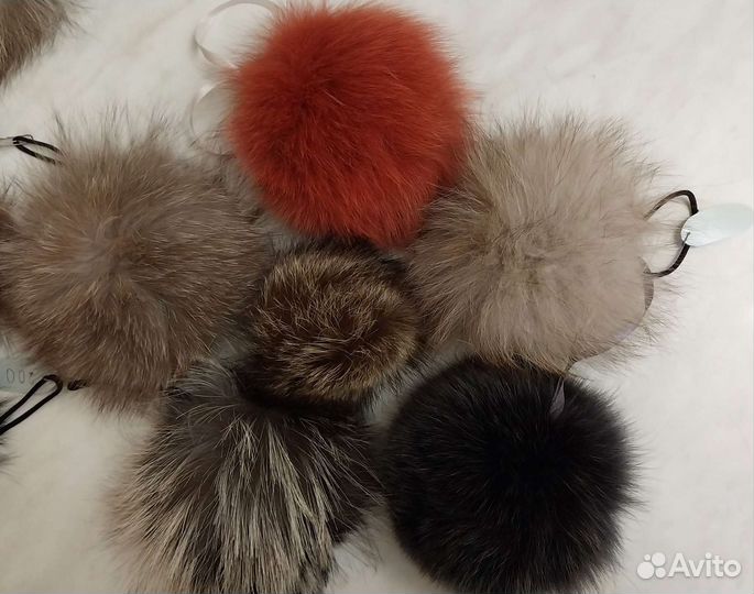 Меховые помпоны