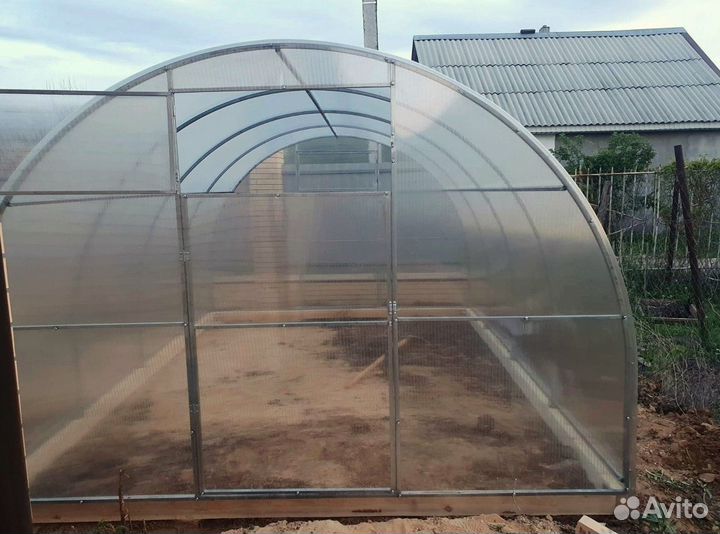 Теплица из поликарбоната