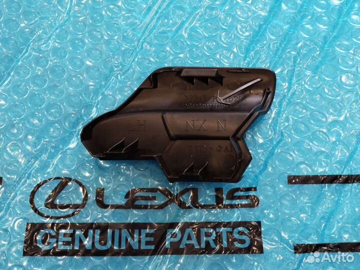 Заглушка Lexus Nx под крюк левая 2014-2017