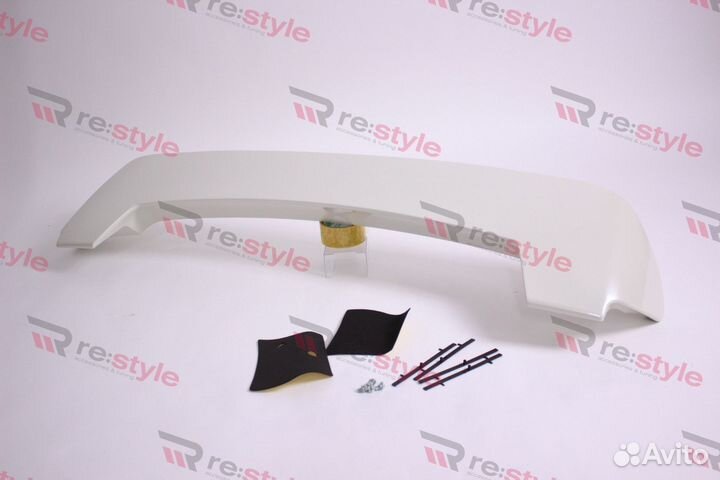 Спойлер Toyota Land Cruiser 200 Белый 070