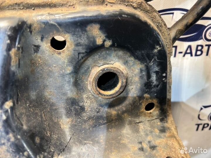 Балка подвески передняя KIA sorento 2 XM D4HB