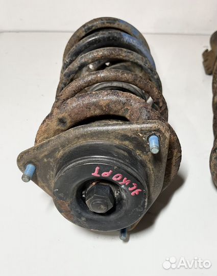 Стойка передняя Ford Escort