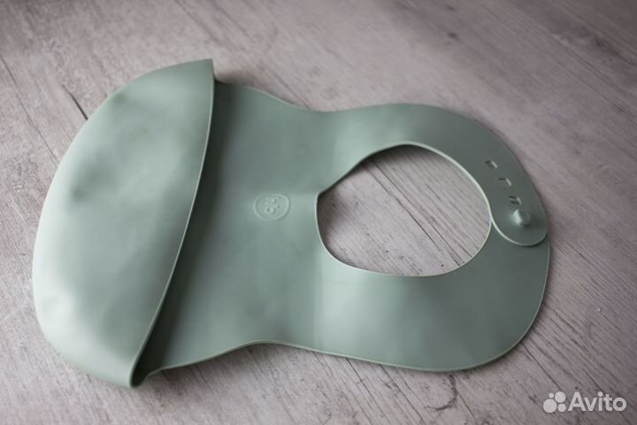 Товары для кормления. Нагрудник для прикорма