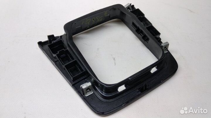 Накладка кулисы Volkswagen Passat Cc 2.0 2009