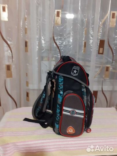Рюкзак школьный для мальчика ортопедический