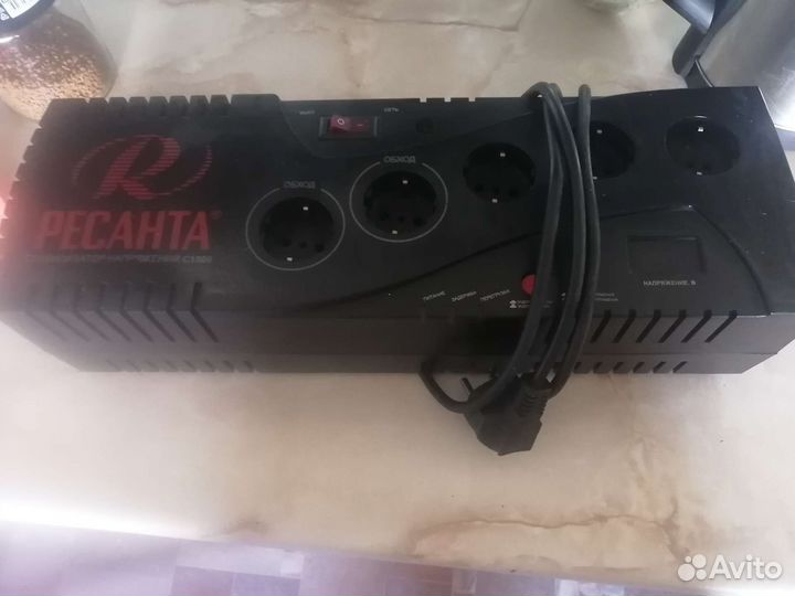 Стабилизатор напряжения однофазный ресанта С1000