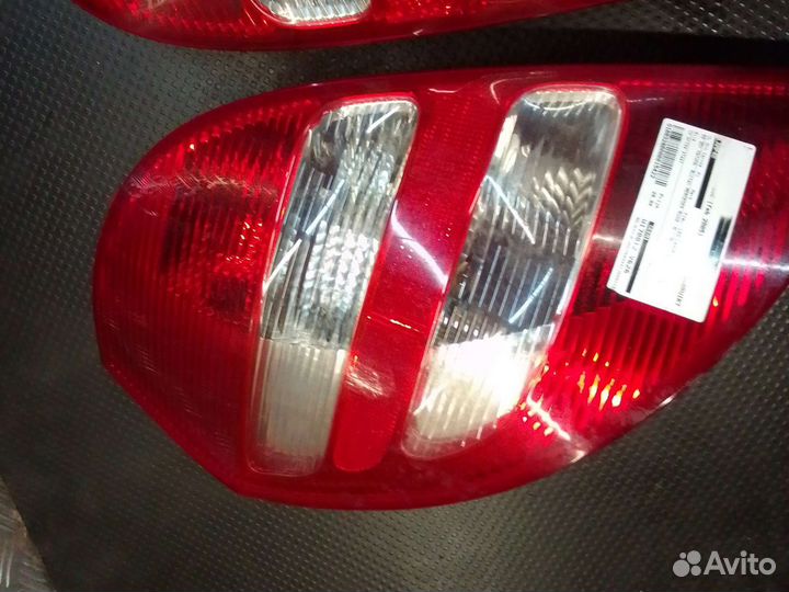 Фонарь задний Mercedes w169
