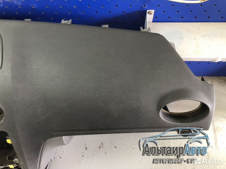 Торпедо с бардачком Ford Focus 2 безопасность