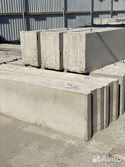 Фундаментный блок с доставкой