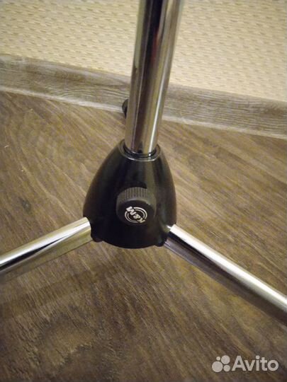 Стойка для скрипки тенор-альт-баритон KM 149