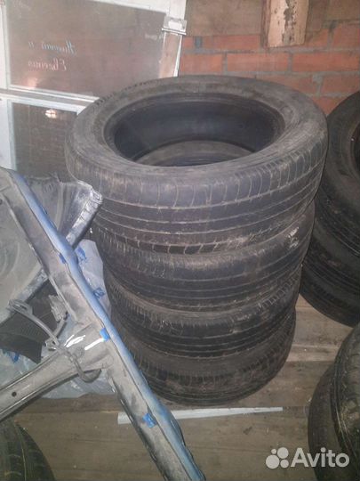 Yokohama E70BZ 215/60 R16
