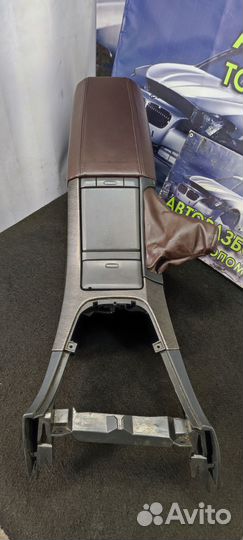 Подлокотник Volvo S80