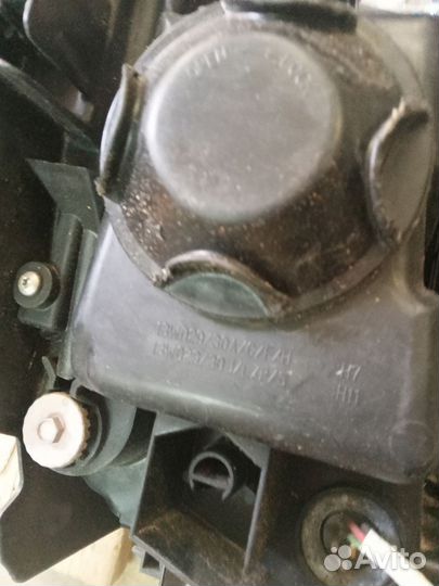 Передняя фара противотуманки Ford ranger 2016