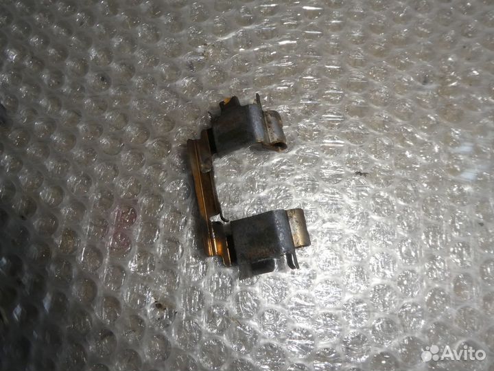 Суппорт передний левый тормозной Honda Civic 4D