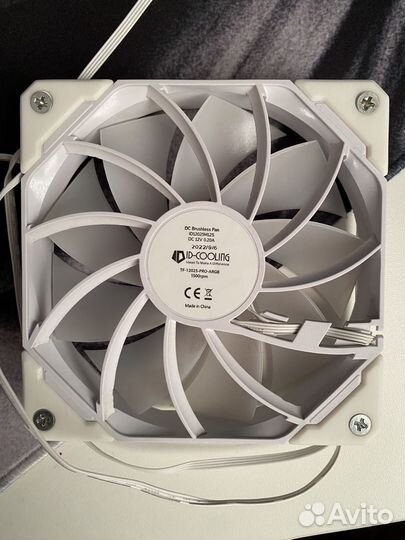 ID-Cooling SE-224-XTS argb/ID-cooling TF Series