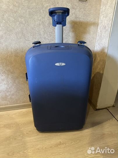 Чемодан на колесах Roncato 109 литров