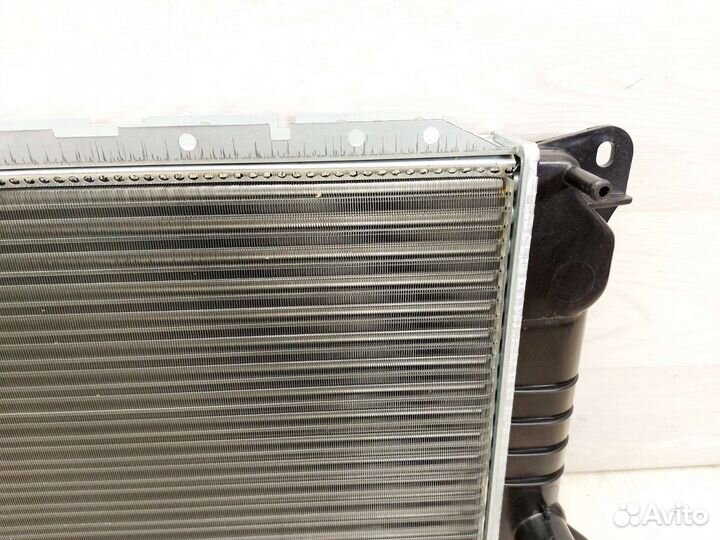 Радиатор охлаждения Ford Trasit 2,5D. oe94vb8005hb