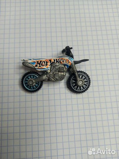 Hot Wheels моделька мотоцикл кросс