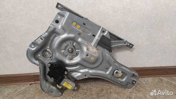 Обшивка (карта) задней правой двери KIA cerato