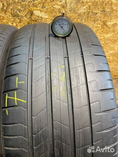 Pirelli P Zero PZ4 255/45 R18