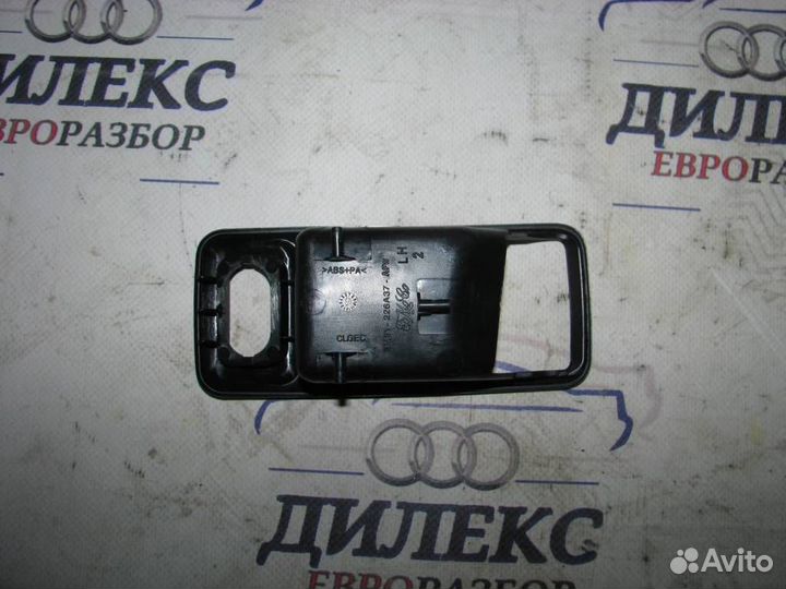 Накладка ручки внутренней Ford Kuga 2008-2012