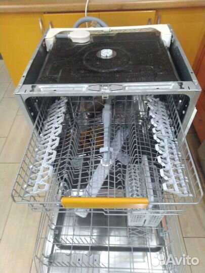Посудомоечная машина Electrolux 60 см