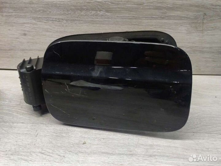 Лючок бензобака Mercedes C W204