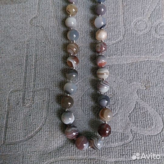 Бусы из натуральных камней