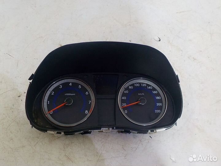 Панель приборов Hyundai Solaris