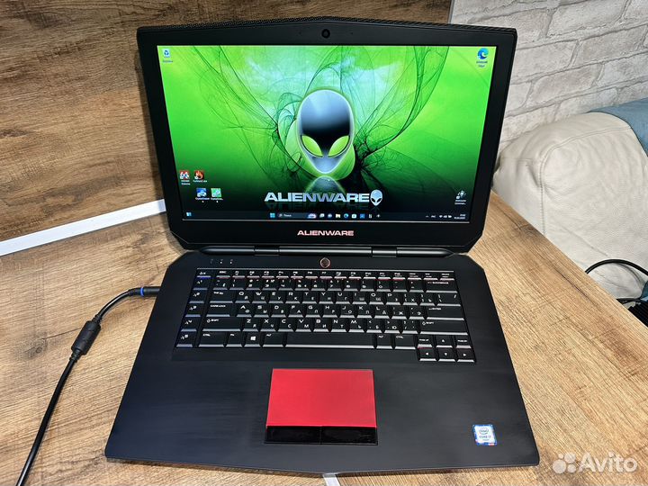 Dell alienware 15 R2 i7 DDR4-16 GTX 980M SSD/HDD