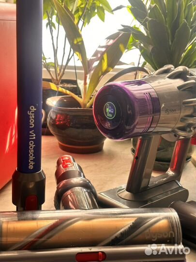 Пылесос Dyson V11 Absolute