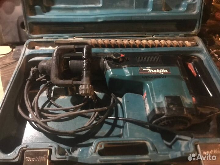 Перфоратор makita HR5001C