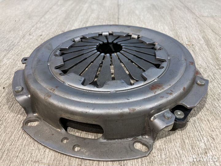 Корзина сцепления Renault Sandero Logan 1,6