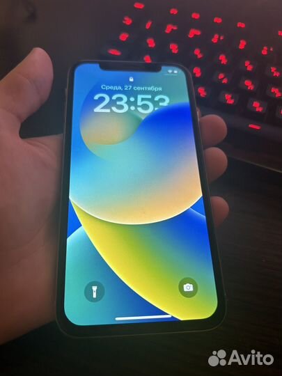 Телефон iPhone iPhone x белый