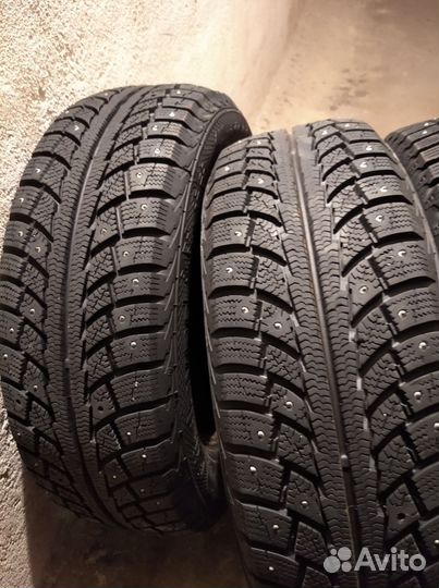 Laufenn I Fit Ice LW 71 205/65 R15
