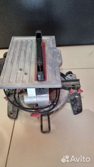 Циркулярная пила Зубр ЗПТК 210 1500