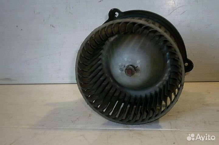 Kia Spectra моторчик отопителя