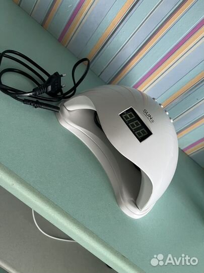 Лампа для ногтей