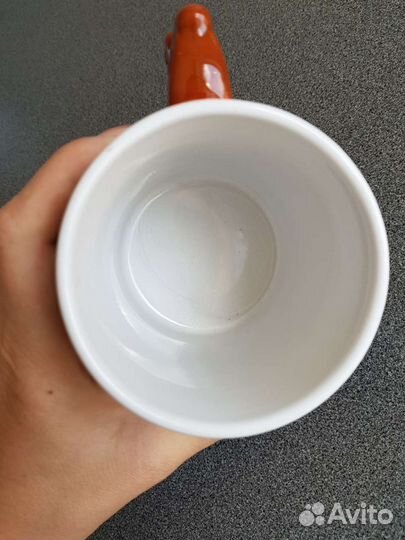 Кружка с оригинальной ручкой